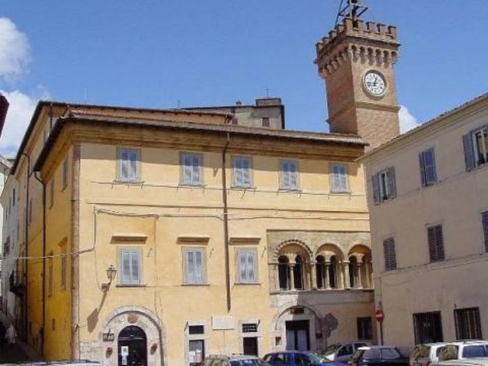 Edificio Comunale in Via A. Acropoli