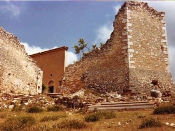 Borgo Fortificato Castelcamponeschi